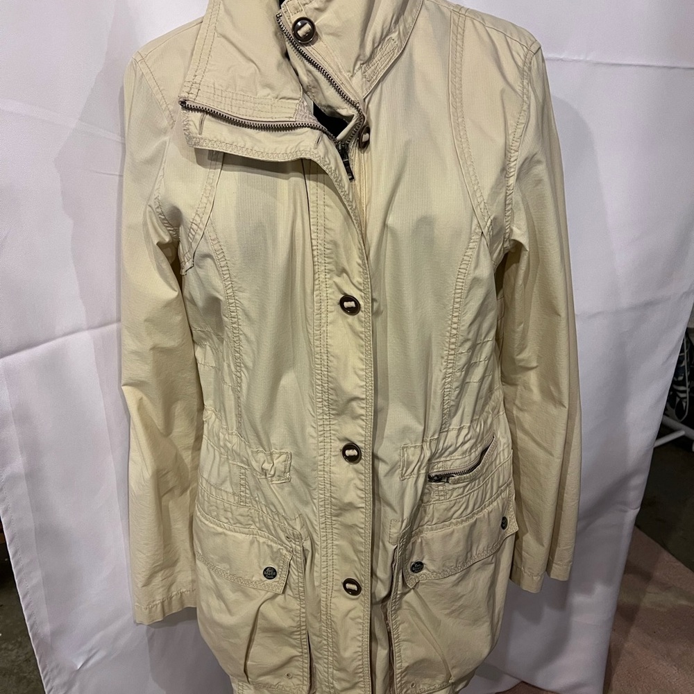 Women's Eddie Bauer all-weather jacket